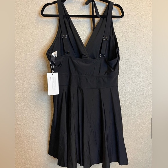 BNWT Black Halter Neck Empire waist A-line Swim Dress w/removable pads BloomChic - Picture 6 of 11